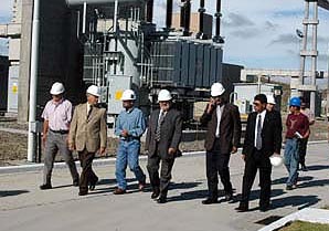 Governor Das Neves and Energía del Sur Executives